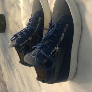 Men’s mid top zip sneakers